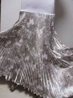 社交ダンス　ROYALDANCEチャコット　グレー茶色★プリーツ～スカート