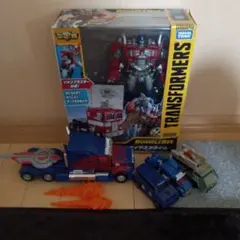 ◇新品未開封◇YA0018◇トランスフォーマー G1 オプティマスプライム