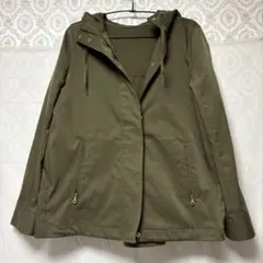専用　美品　プラステ　カーキ色 フード付き マウンテンパーカー M