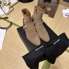 美品 SAINT LAURENT スエード ハーネスブーツ 41 ベージュ - メルカリ