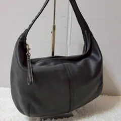 美品✨　コーチ　レザー　ワンショルダーバッグ　肩掛け　エルゴ　ホーボー　9221
