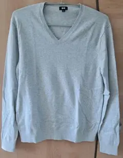 UNIQLO グレー Vネックセーター L