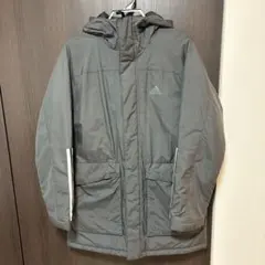 美品アディダス　ダウンジャケット　フード付