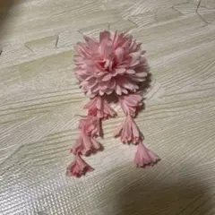 ピンクの花形髪飾り クリップ付き