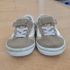 Item thumbnail for item 59f16290-251e-4b29-b75a-3084eedf2f10