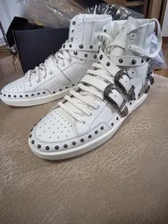 SAINT LAURENT スタッズ ハイカットスニーカーのサムネイル