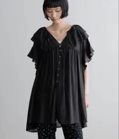 【LOWRYSFARM】ヨウシュウフリルチュニックブラウスＳＳのサムネイル