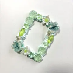 【No.303】ホイップデコ　トレカケース　硬質ケース　緑　薔薇　花　葉っぱ