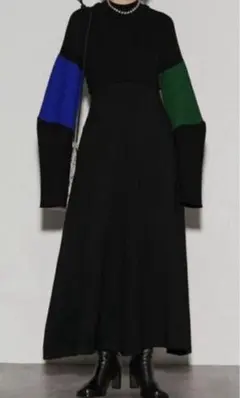 un3d. 3パーツスリーブニットワンピース 。