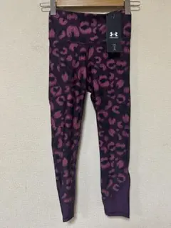 ☆新品☆アンダーアーマー　レディース　 ヒョウ柄　レギンス SMサイズ