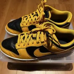 NIKE Dunk Low ブラック イエロー