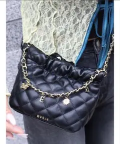 エヴリス EVRIS キルティングモチーフチェーン BAGのサムネイル