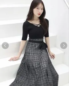 MERCURYDUO シアーストライプフレアニットワンピース チャコール