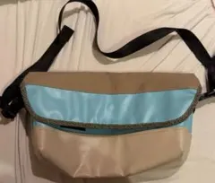 RESISTANT メッセンジャーバッグ 水色 レジスタント RESISTANT メッセンジャーバッグ 水色 レジスタント - メルカリ