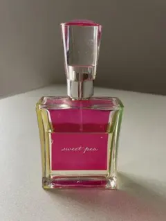 Bath & Body Works Sweet Pea 香水のサムネイル
