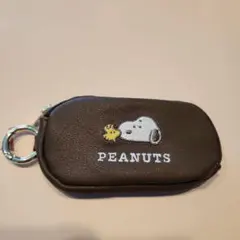 PEANUTS スヌーピー キーケース ブラウン