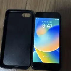 iPhone SE (第2世代) ブラック ケース付き
