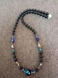 ホタル石とビーズのネックレス