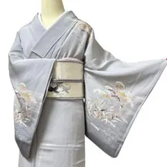 正絹 . 白大島紬 . グレーの濃淡花柄 . 袷 . 未使用品 - メルカリ