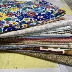 コットン生地ハギレセット（花柄・チェック柄）