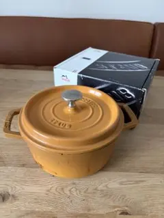 STAUB 鋳鉄製 両手鍋 18cm イエロー マスタード 2026年最新】staub マスタードの人気アイテム - メルカリ