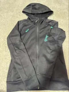 ASICS フード付きジャケット 黒