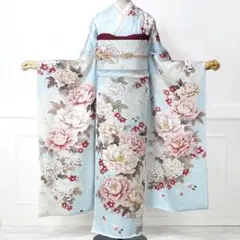 振袖フルセット　オーダー仕立て　爽やかな水色　牡丹　金糸刺繍　成人式