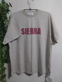 Mila Owen SIERRA ECLIPSE Tシャツのサムネイル