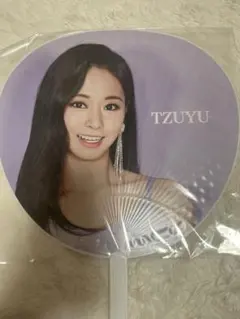2025年最新】TWICEうちわの人気アイテム - メルカリ
