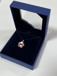 未使用保管品　スワロフスキー　フラワーモチーフ　チョーカー 値下げ