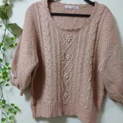 Anne Basketケーブル編みバルーンスリーブセーター