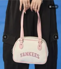 汚れあり、未使用品WEGO/MLB別注エナメルボストンバッグのサムネイル