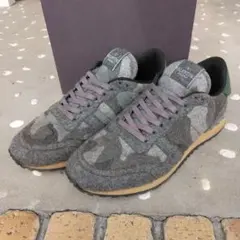 Valentino スニーカー グレー CAMO42値下げのサムネイル