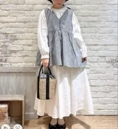 USED★サマンサモスモス★切替ギャザーVネックベスト★ブラック