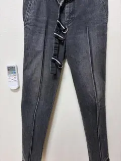 sacai ダークグレー デニムのサムネイル