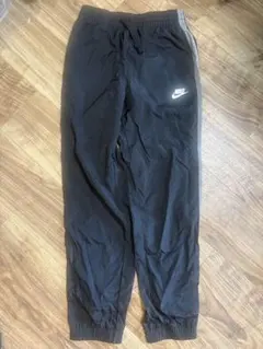 NIKE ナイロンパンツ ブラック Lサイズのサムネイル