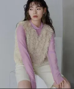 フリンジVネックベスト