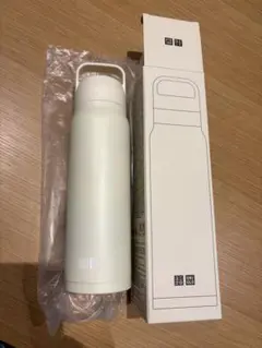 2025感謝祭UNIQLOノベルティ　ステンレスボトル　ホワイト