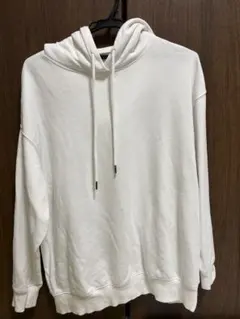 GU ホワイト フード付きパーカー