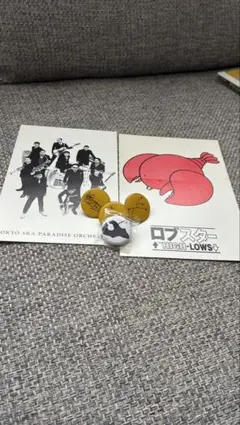ポストカード・ピンバッチセットのサムネイル