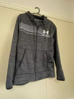 underarmor パーカー
