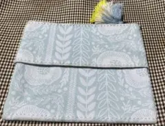 ポーチ　ティッシュケース