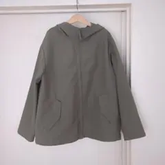 ユニクロ　リラックスフィットパーカー　150 カーキ