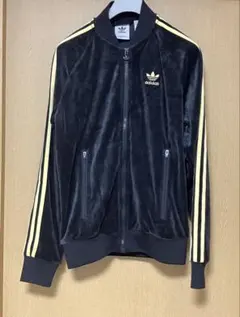 2025年最新】アディダス ベロア ジャージの人気アイテム - メルカリ