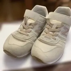 ニューバランス　373 スニーカー　21.5