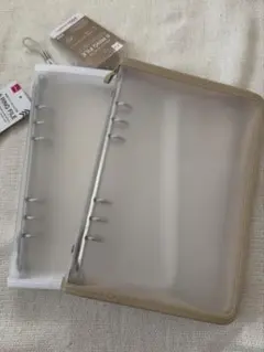 【新品】6リングファイル A5ジッパー付き　2個セット　ベージュ　ホワイト