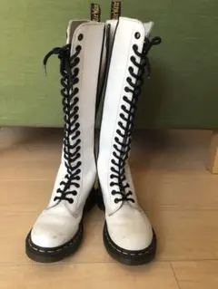 2026年最新】Dr.Martens カラー：ホワイト系 レディース ロングブーツ