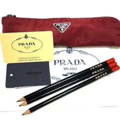 PRADA ポーチ 三角 プレート レッド 文房具 ギャランティ カード 赤