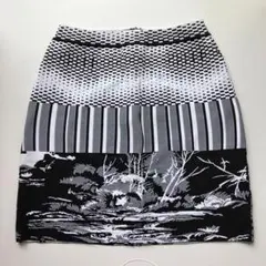 極美品　バレンシアガ　ニット　スカート　個性派 2026年最新】BALENCIAGA レディース ミニ丈 タイトスカートの人気