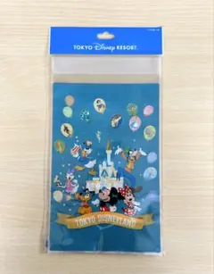 Item thumbnail for item fc3fdaa1-c4f6-4763-97e0-761e9eecfe21